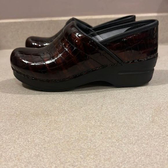Dansko clogs, size 38 - Picture 1 of 6